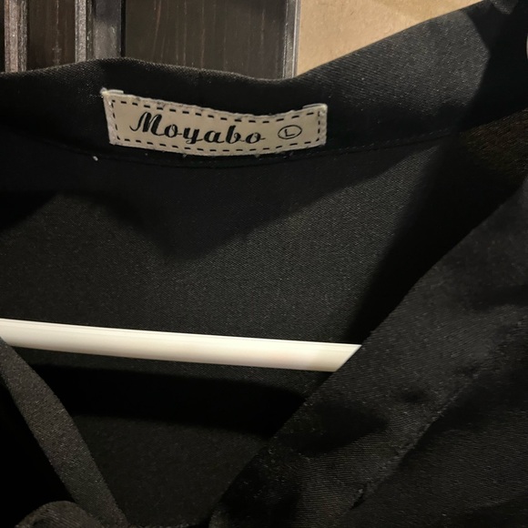 Moyabo top with bow size Large - Picture 2 of 3